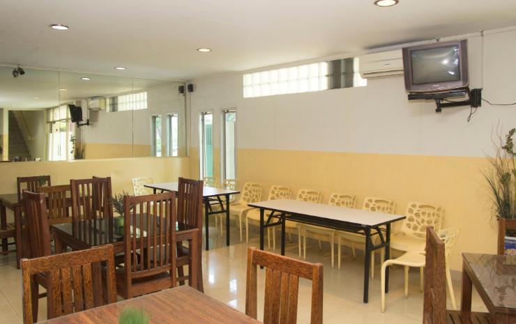 Hotel Metropolitan Inn Manado Exterior foto